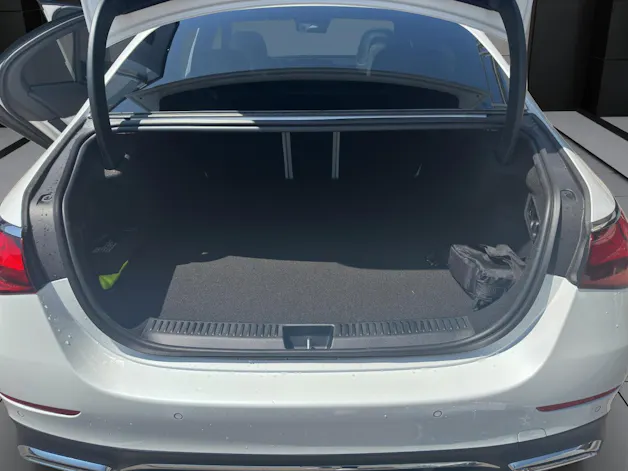Mercedes-Benz E 400 e 4Matic EQ Hybrid 9G-Tronic