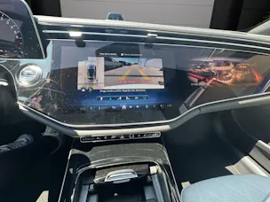 Mercedes-Benz E 400 e 4Matic EQ Hybrid 9G-Tronic