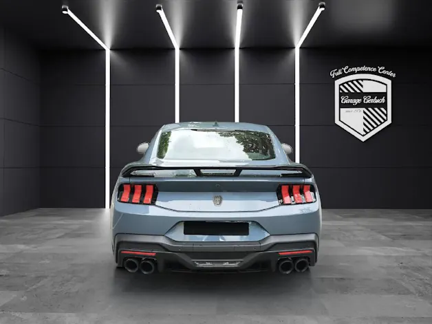 Ford Mustang Coupé 5.0 V8 Dark Horse