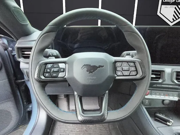 Ford Mustang Coupé 5.0 V8 Dark Horse