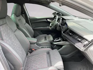 Audi Q4 e-tron 45 Edition Swiss Ski quattro