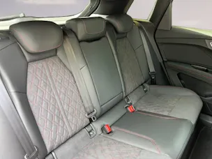 Audi Q4 e-tron 45 Edition Swiss Ski quattro
