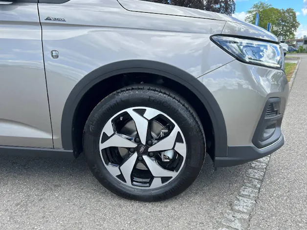 Ford TOURNEO CONNECT Grand 1.5 EcoBoost 150 Active PHEV