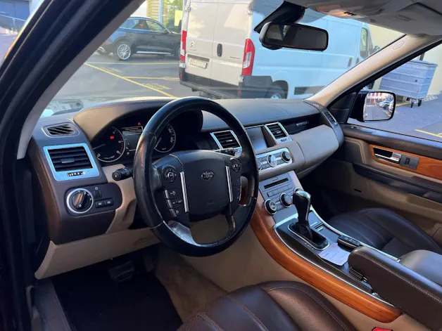 Land Rover Range Rover Sport 3.0 TDV6 HSE Automatic