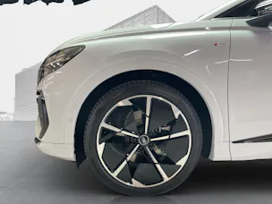 Audi Q4 e-tron 45 Edition Swiss Ski quattro