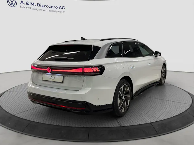 VW ID.7 Tourer Pro 77 kWh United
