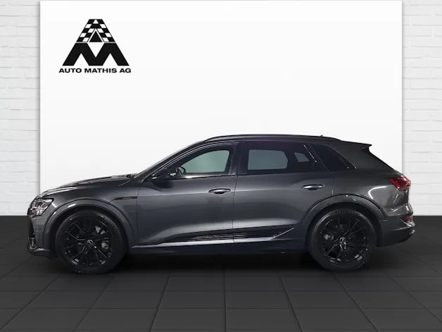 Audi e-tron 55 S Line Black Edition quattro
