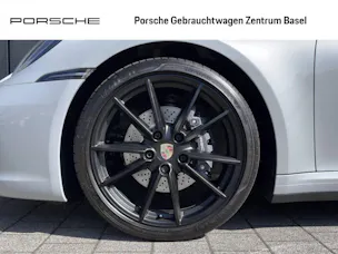 Porsche 911 Carrera