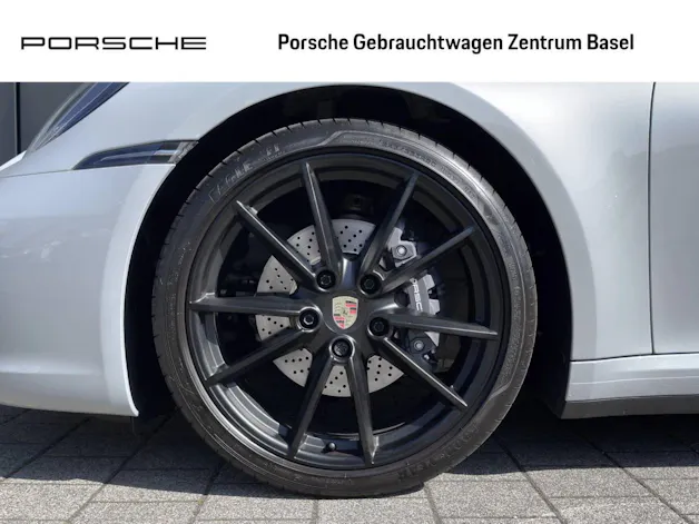 Porsche 911 Carrera
