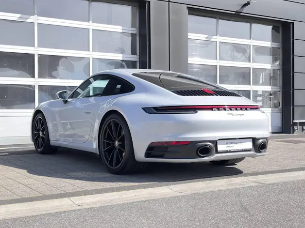 Porsche 911 Carrera