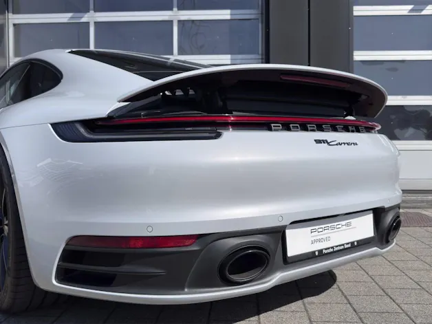 Porsche 911 Carrera