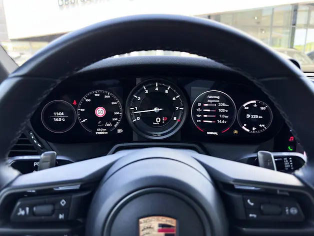 Porsche 911 Carrera