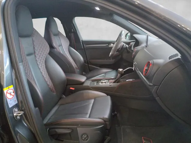 Audi RS3 Sportback 2.5 TSI quattro S-tronic