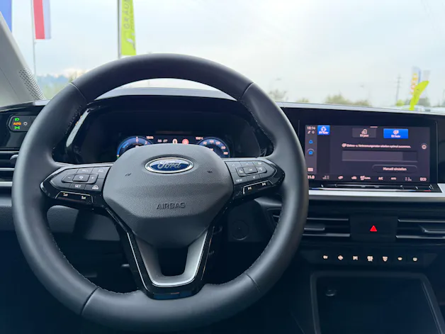 FORD Grand Tourneo Connect 1.5 PHEV Active Automat MIT HECKEINSTIEG