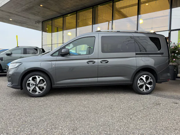 FORD Grand Tourneo Connect 1.5 PHEV Active Automat MIT HECKEINSTIEG