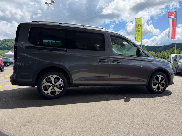 Ford Grand Tourneo Connect 1.5 PHEV Active Automat