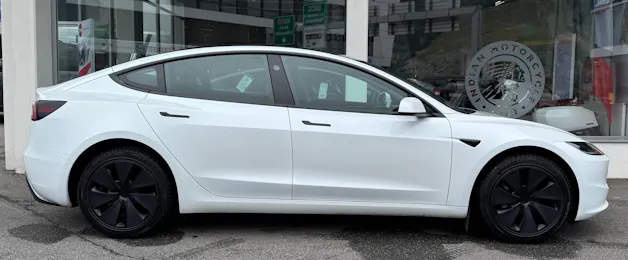 Tesla Model 3 Long Range Dual Motor AWD