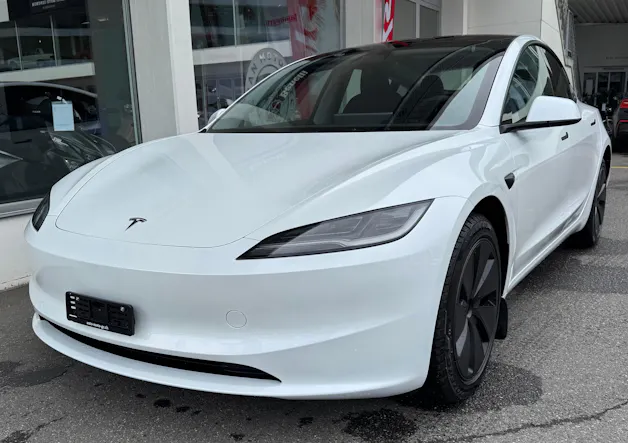 Tesla Model 3 Long Range Dual Motor AWD