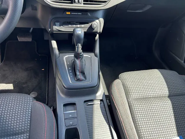 Ford Focus Kombi 1.0i EcoB 155 ST-Line