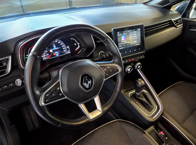 Renault Clio 1.0 TCe Intens CVT