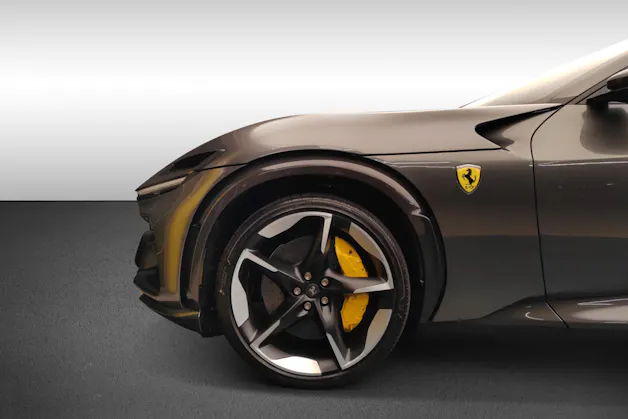 Ferrari Purosangue 6.5 V12