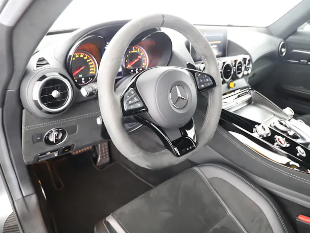 Mercedes-Benz AMG GT R