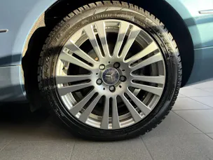 Mercedes-Benz E 350 CGI BlueEfficiency 7G-Tronic