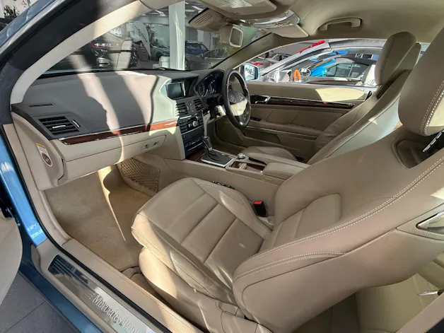 Mercedes-Benz E 350 CGI BlueEfficiency 7G-Tronic