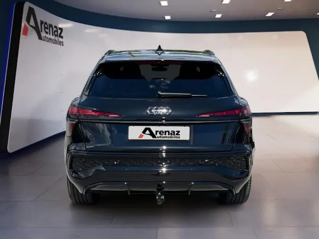 Audi Q3 SUV e-hybrid 200 kW S tronig