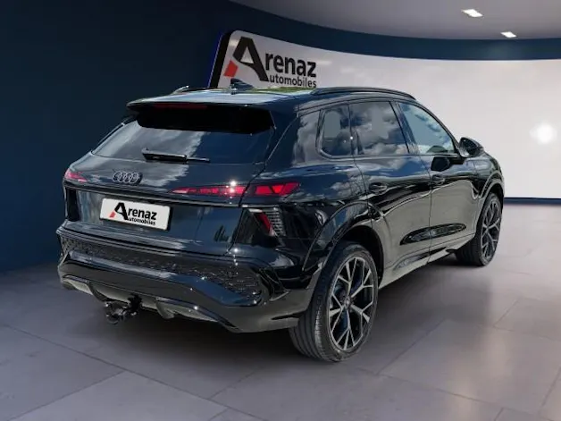 Audi Q3 SUV e-hybrid 200 kW S tronig