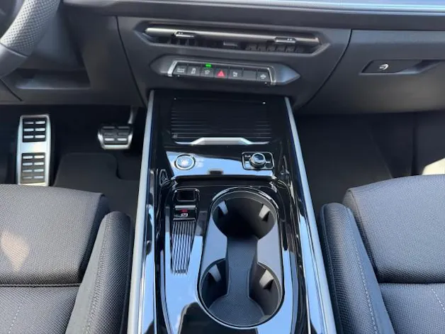 Audi Q3 SUV e-hybrid 200 kW S tronig