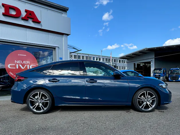 Honda Civic 2.0 i-MMD HEV Advance 1.9% Leasing Aktion unschlagbar mit 8 Jahren Garantie