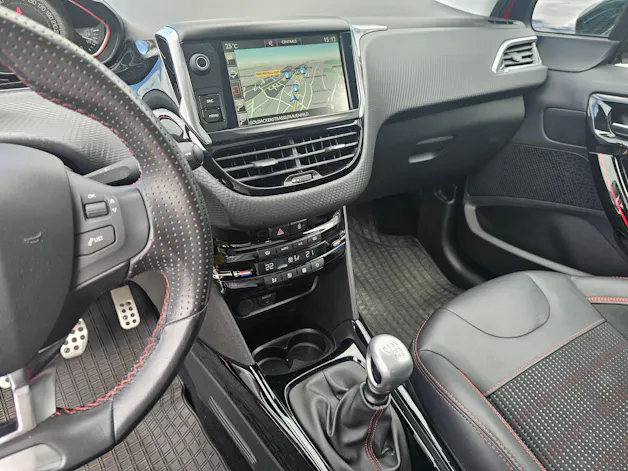 Peugeot 2008 1.2 PureTech 130 GT Line S/S
