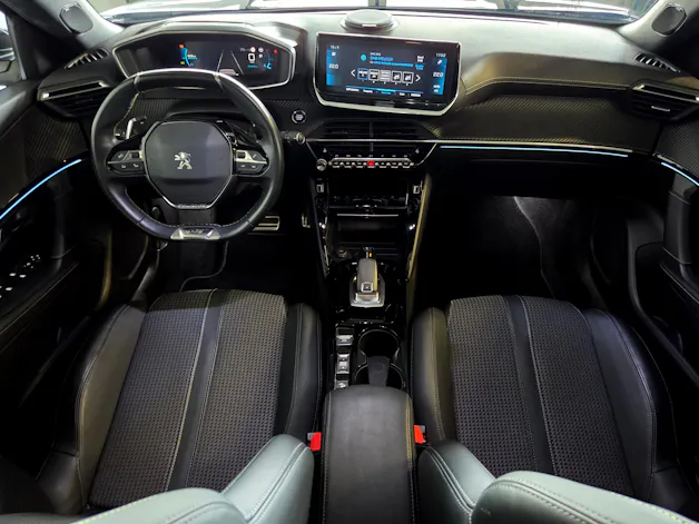 Peugeot 2008 1.2 PureTech 130 GT