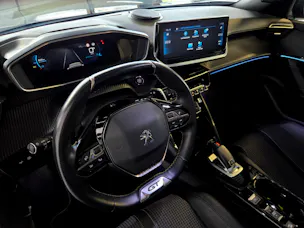 Peugeot 2008 1.2 PureTech 130 GT