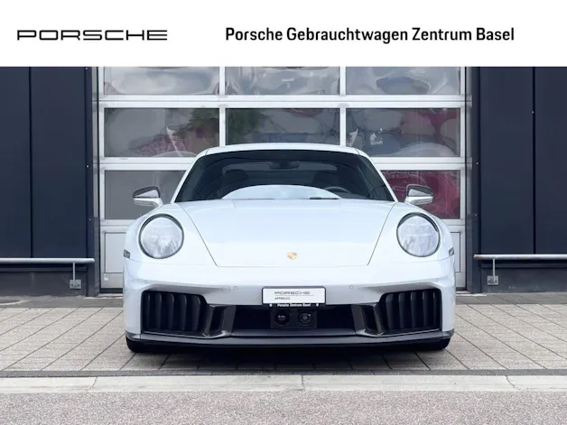 Porsche 911 Carrera 4 GTS