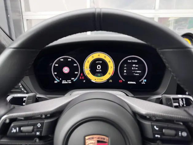 Porsche 911 Carrera 4 GTS