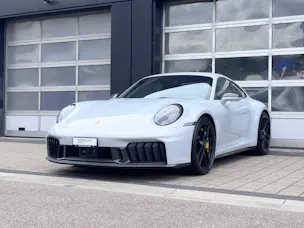 Porsche 911 Carrera 4 GTS