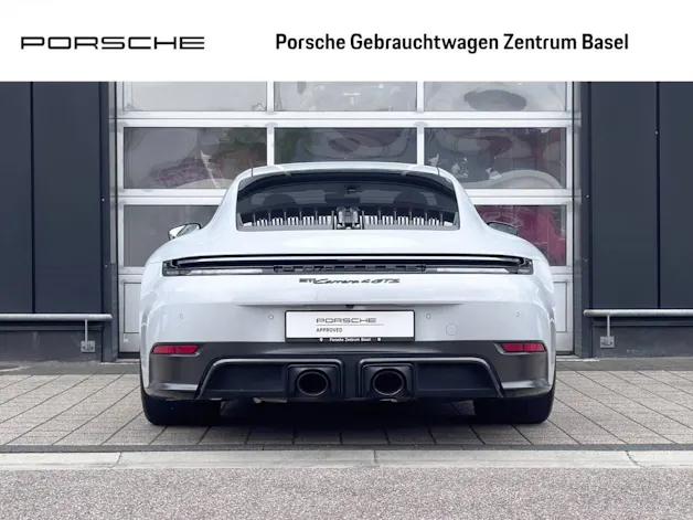 Porsche 911 Carrera 4 GTS