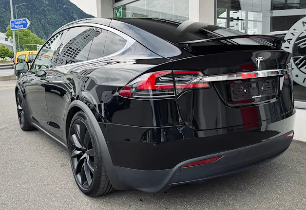 Tesla Model X 100 D