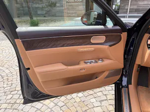 Genesis G90 Luxury Plus