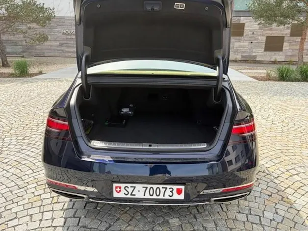 Genesis G90 Luxury Plus