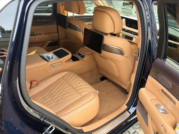 Genesis G90 Luxury Plus