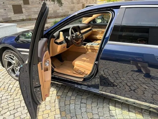 Genesis G90 Luxury Plus