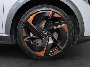 Cupra Tavascan Type 9 77 kWh VZ Adrenaline