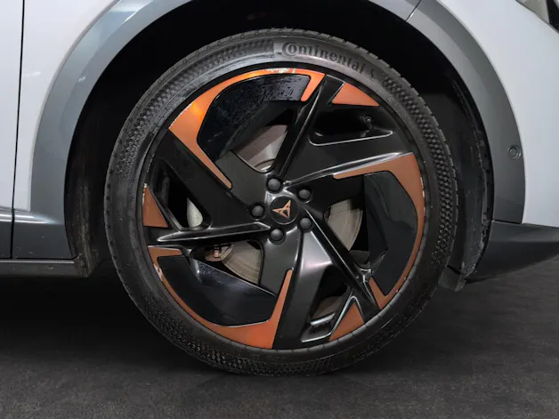 Cupra Tavascan Type 9 77 kWh VZ Adrenaline