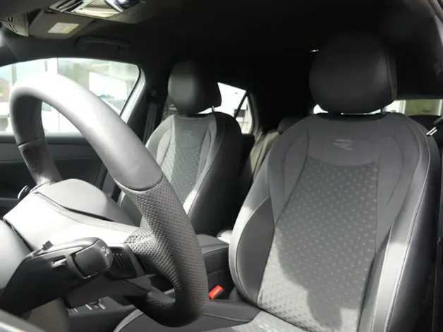 VW T-Roc 1.5 eTSI mHEV R-Line DSG