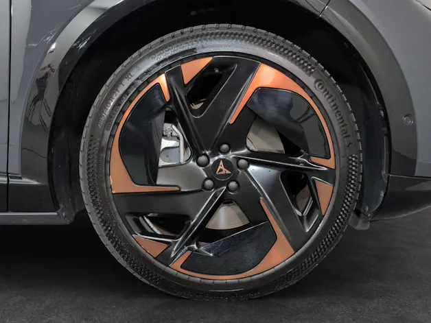 Cupra Tavascan Type 9 77 kWh VZ Adrenaline