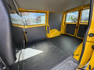 VW T6.1 2.0 TDI Kawa DSG mit 2-Schiebetüren + Klima