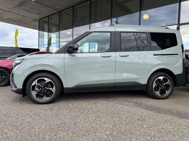 Ford Tourneo Courier Elektro 54kWh Titanium